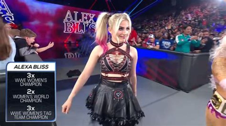 Alexa Bliss Net Worth: Details About Bf, Career, WWE, Income, Age, Fights - SarkariResult