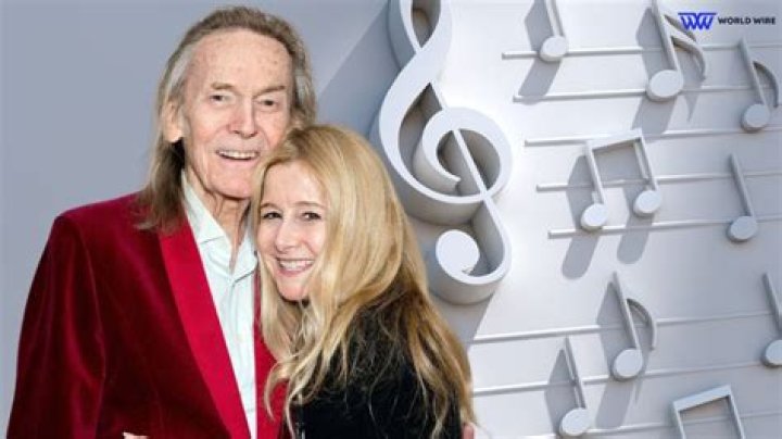 Barbara Dunkelman Net Worth, Boyfriend, Dating, Wiki, Bio, Age, Height