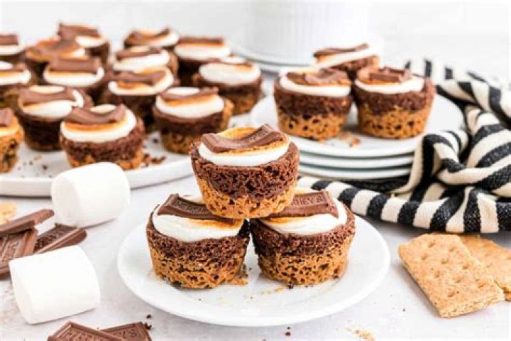 Best S'mores Bars - Celebrating Sweets