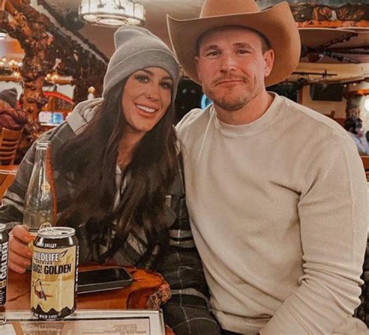 Chelsea Houska net worth, boyfriend, dating, baby boy, married, weight loss, wiki, bio