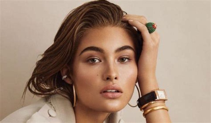 Grace Elizabeth Height, Weight, Measurements, Bra Size, Shoe Size
