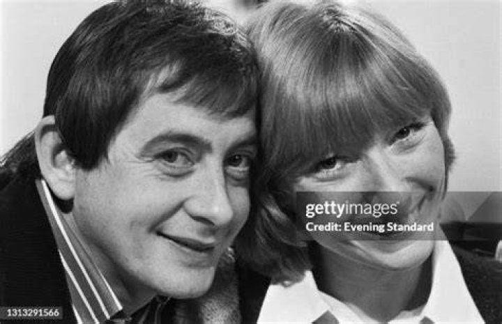 Lesley Judd Relationship