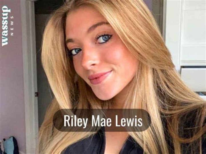 Musical.ly Star Riley Lewis Wiki-Bio: Dating, Boyfriend,Net worth, Height
