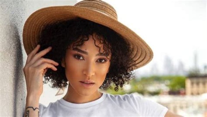 Naima Mora Height, Weight, Measurements, Bra Size, Shoe Size