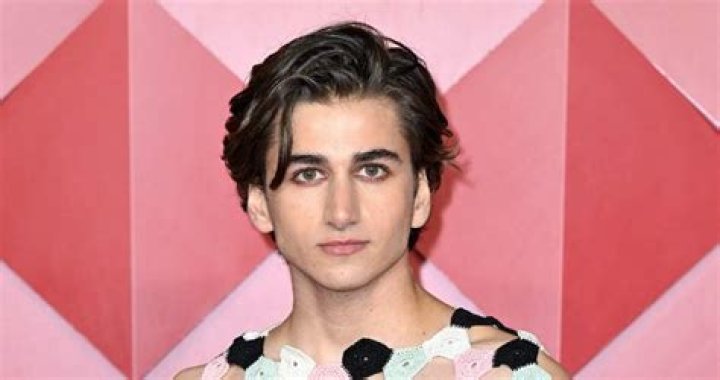 Sebastian Croft Height, Weight, Body Measurements, Shoe Size