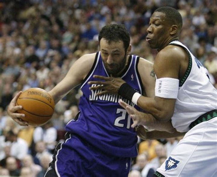 Vlade Divac Net Worth: Details About Stats, Team, Rings, Height, Number - SarkariResult