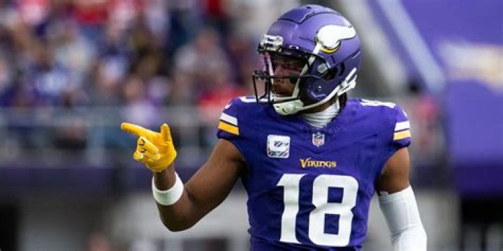 What Was Mike Williams's Actual NFL Earnings? - SarkariResult