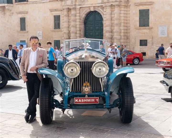 Yohan Poonawalla Net Worth: Career, Home, Age, Income, All You Need to Know - SarkariResult